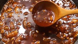 Công thức sốt me chấm bánh tráng thơm ngon, chua ngọt hấp dẫn tại nhà