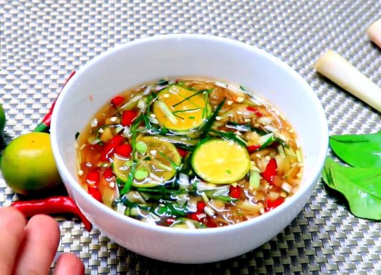 nước sốt chấm tôm